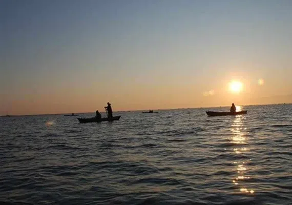 اسکله بندر گز، چهره زیبای دریای خزر در غروب آفتاب