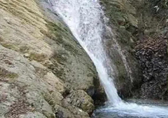 پیپ، آبشار پلکانی لاشار