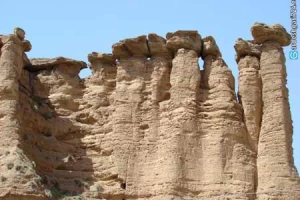 دود کش جن، بازی باد و خاک