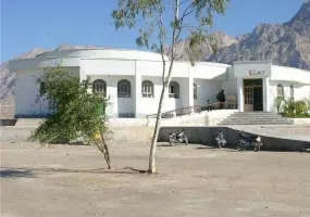 چشمه آبگرم اهرم، چشمه ای از دل زاگرس