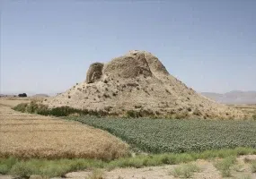 تل ضحاک