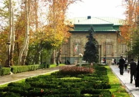 موزه رجعت و عبرت (کاخ مادر شاه)