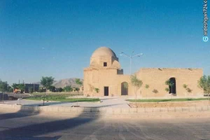 بقعه پیر احمد زهرنوش، مدفنی از جنس تاریخ