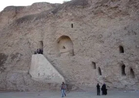 نیایشگاه 2000 ساله مند