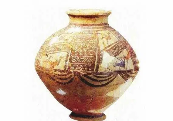 تل باکون، دشتی در کنار تخت جمشید