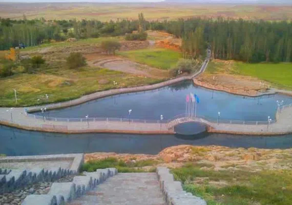 چشمه بالخلی بلاغی شهر گرماب، چشمه ماهی