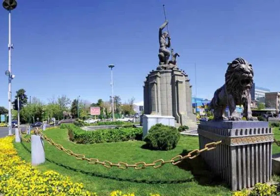 میدان اسب دوانی