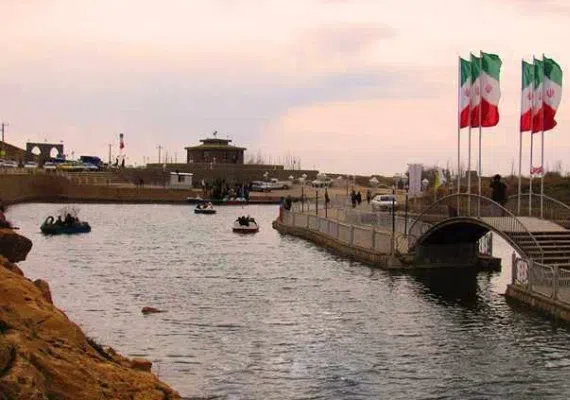 چشمه بالخلی بلاغی شهر گرماب، چشمه ماهی