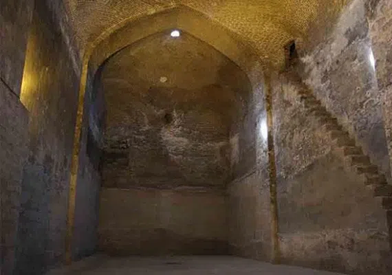 آب انبار مسجد جامع، شاهکار معماری صفویه