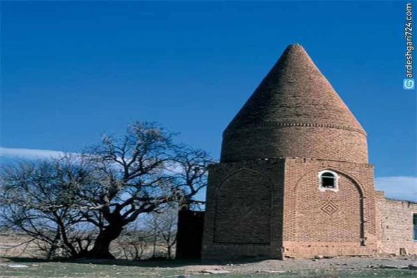 امامزاده کمال، آرامگاهی در قلب ضیاآباد