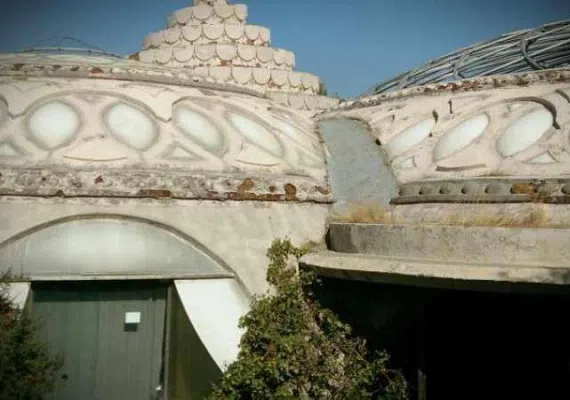 کاخ مروارید، معماری منحصربفردی به شکل صدف