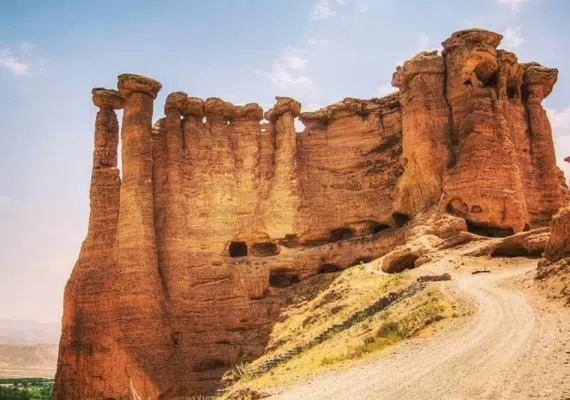 دود کش جن، بازی باد و خاک