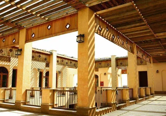 عمارت کوتی در محله قدیمی کوتی