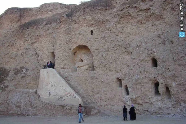 نیایشگاه 2000 ساله مند