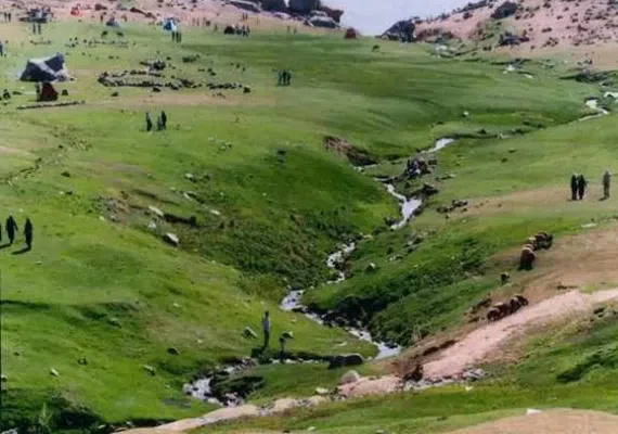 دشت های توصیف ناپذیر بهار همدان