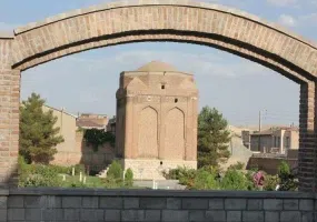 گنبد سرخ مراغه