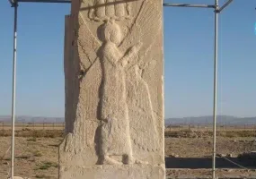 پاسارگاد، آرامگاه کوروش