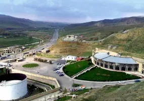 مجتمع آبگرم بستان آباد، چشمه ای در دل کوه سهند