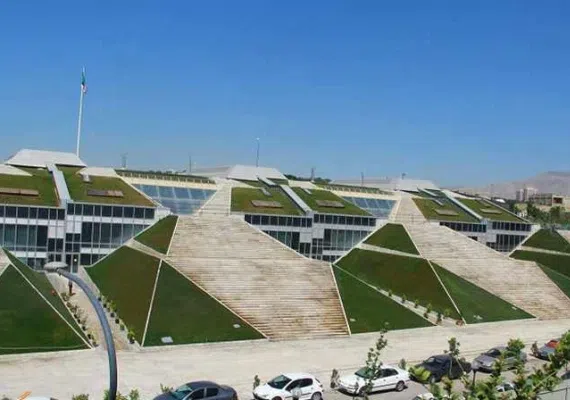 باغ کتاب تهران، بزرگترین کتاب فروشی جهان