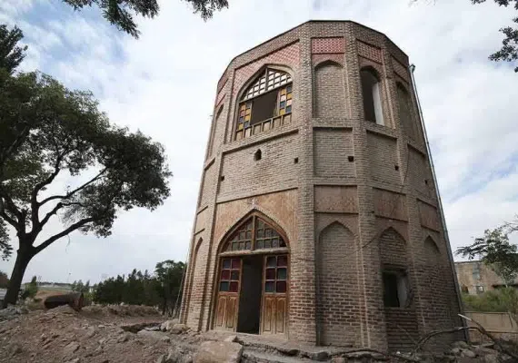 برج خلعت پوشان تبریز