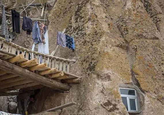 روستای کندوان، تنها روستای صخره ای و مسکونی جهان