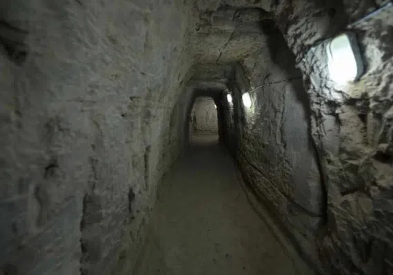 غار خربس، پلاژ سیمین قشم