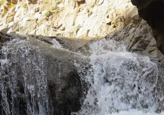 آبشار پیربالا