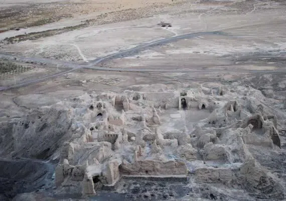 کوه خواجه، تخت جمشید خشتی ایران
