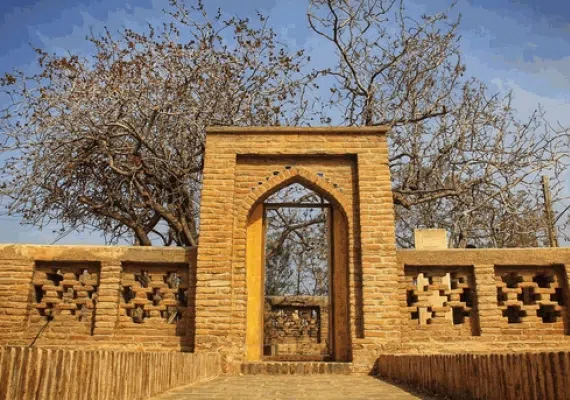 آرامگاه حافظ ابرو