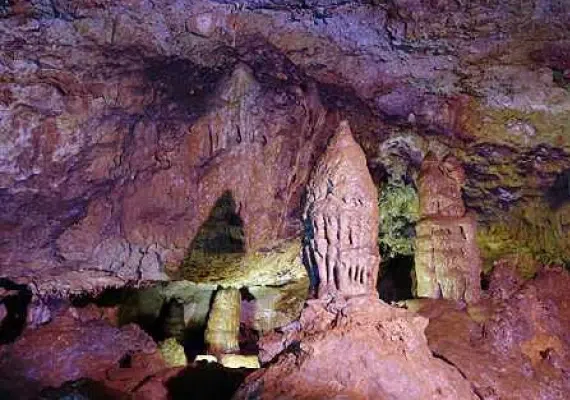 غار آویشوی، غار رودخانه ای