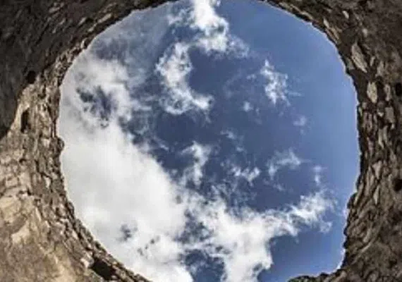 برج نقاره خانه، برجی با هویت نامشخصی