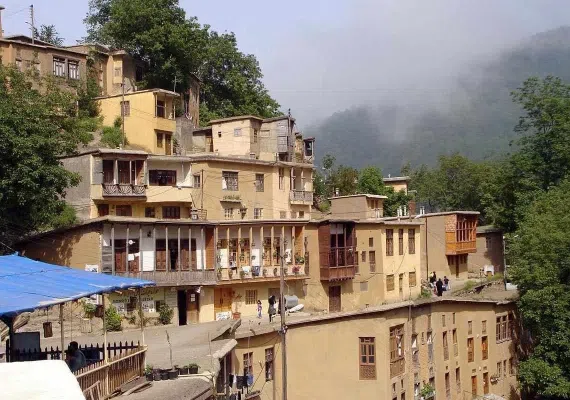 ماسوله؛ دیار خانه های زرد رنگ و گلدان های شمعدانی