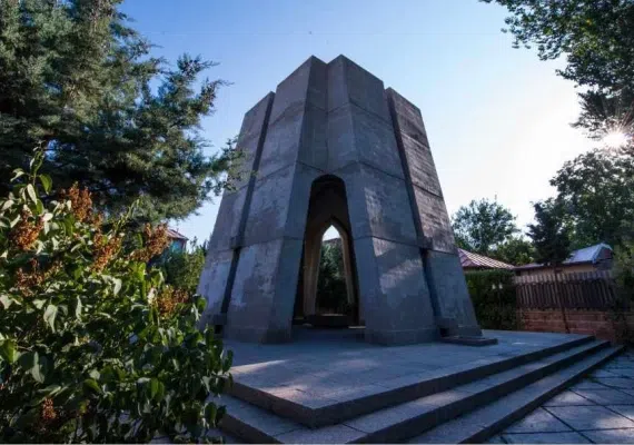 موزه ایلخانی مراغه