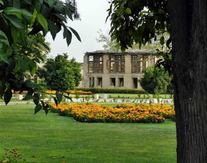 باغ جهان نما، نگینی در خیابان حافظیه شیراز