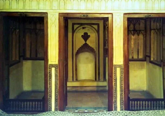 مدرسه چهار باغ اصفهان