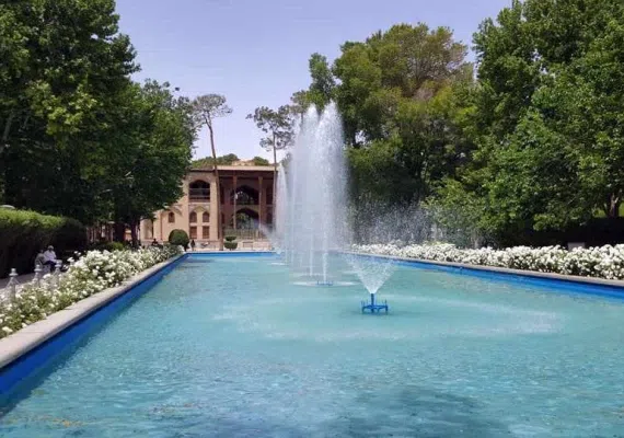 کاخ هشت بهشت اصفهان