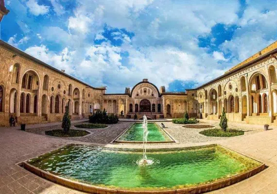 خانه طباطبایی های کاشان، عروس خانه های ایران