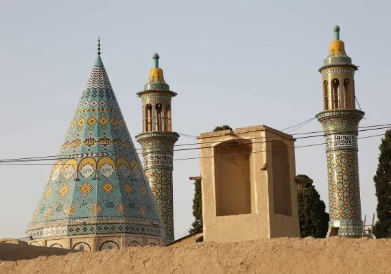 امامزاده ابراهیم، نگینی بر تارک فین کاشان