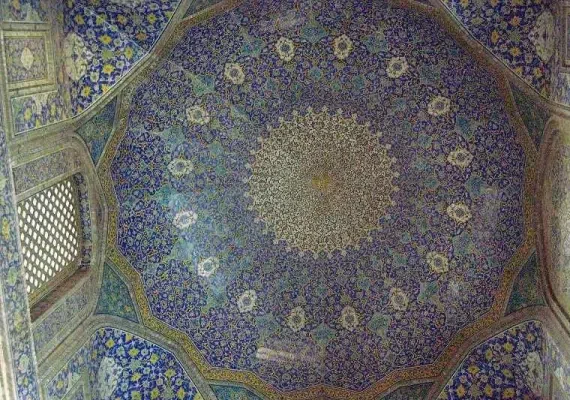 مسجد امام اصفهان، شاهکار آبی رنگ صفوی