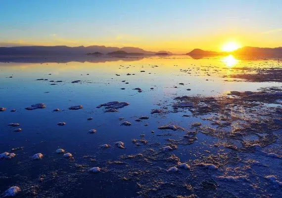 دریاچه بختگان نی ریز کجاست؟