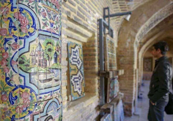 باغ و موزه سنگ هفت تنان شیراز