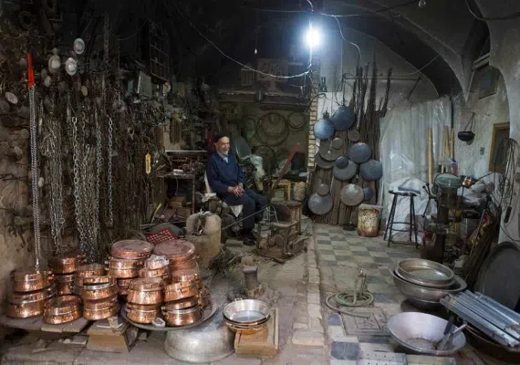 بازار خان در یزد، پویا و فعال