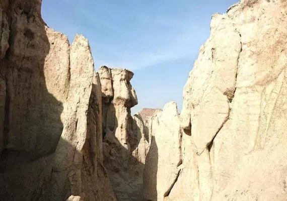 دره تندیس های قشم