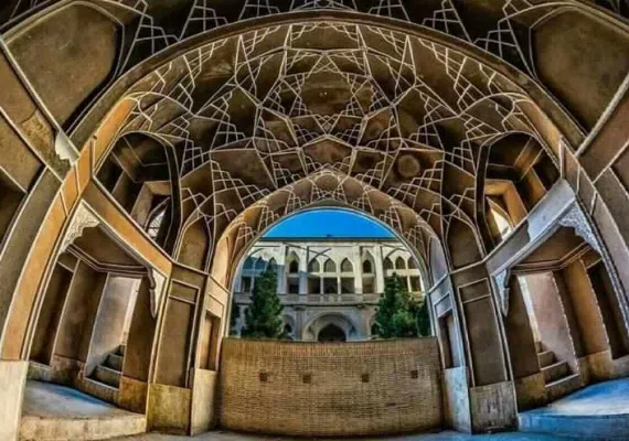 خانه عباسیان کاشان