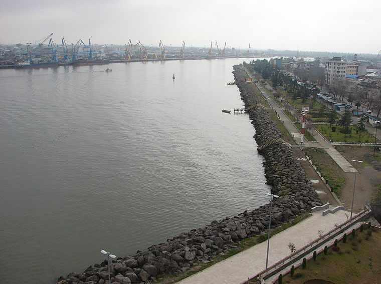 بلوار بندر انزلی