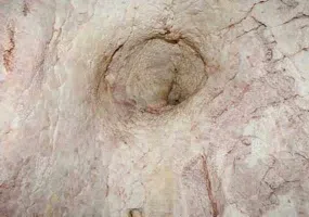 غار خاگینه نماد زیبایی در دل کوه