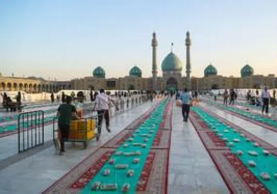 مسجد مقدس جمکران؛ همنوا با منتظران ظهور
