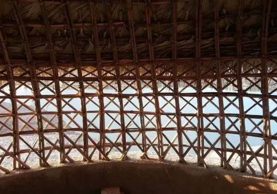 گواب، دریاچه ای میان کویر