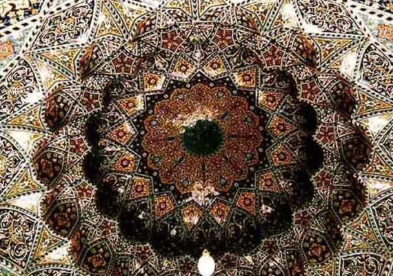 مسجد اعظم قم، صاحب عظیم ترین لوستر جهان