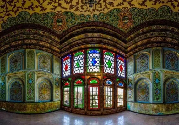 نارنجستان قوام و موزه قوام
